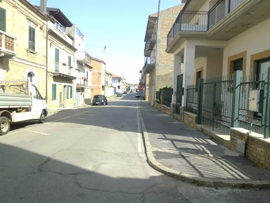 Immagine 32 di Appartamento in vendita  in VIA FRATELLI CERVI a Cupello