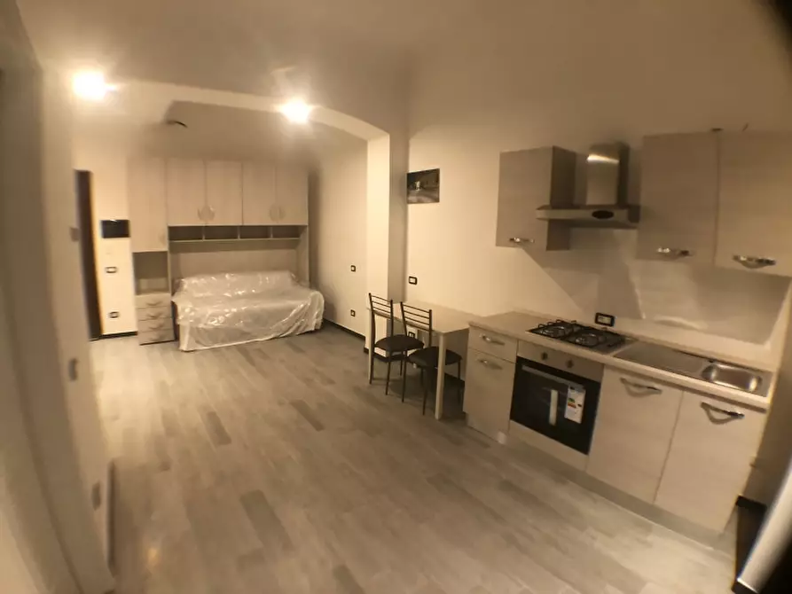 Immagine 14 di Appartamento in vendita  a Savona