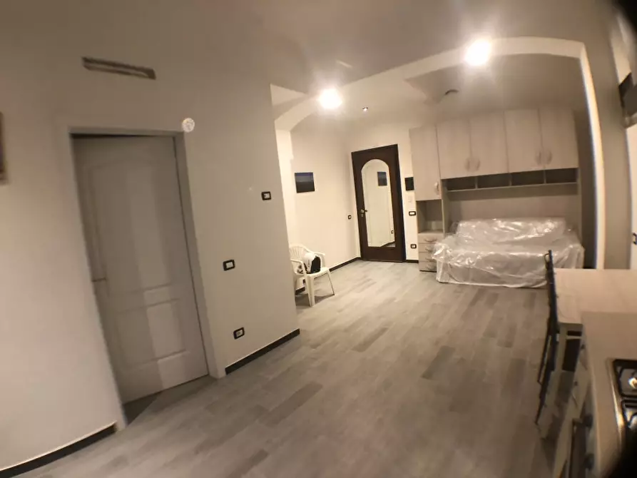 Immagine 15 di Appartamento in vendita  a Savona