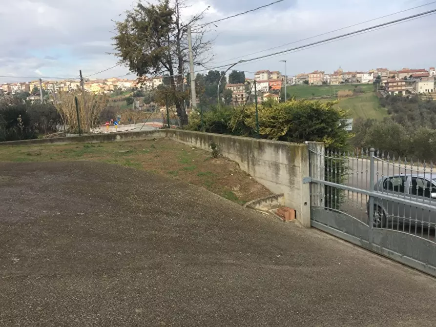 Immagine 4 di Casa indipendente in vendita  in viale e. mattei a Cupello