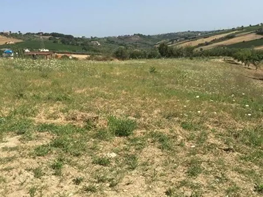 Immagine 12 di Terreno residenziale in vendita  a Vasto