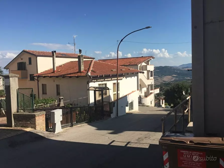 Immagine 4 di Casa indipendente in vendita  in LENTELLA VIA GARIBALDI a Lentella