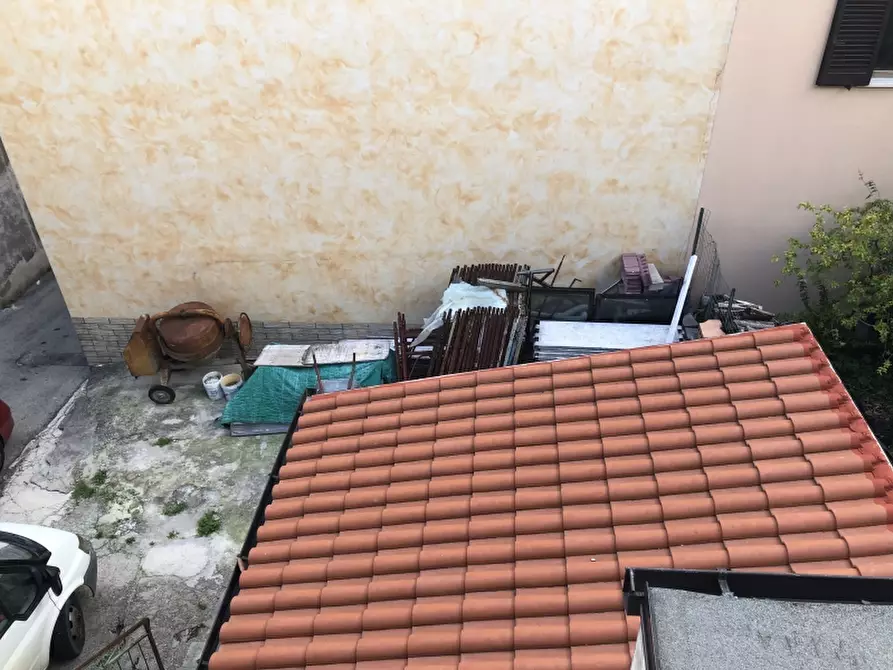 Immagine 4 di Porzione di casa in vendita  in via roma a Lentella