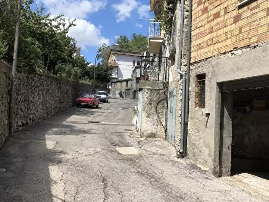 Immagine 4 di Garage in vendita  in VIA CENTRO a San Buono