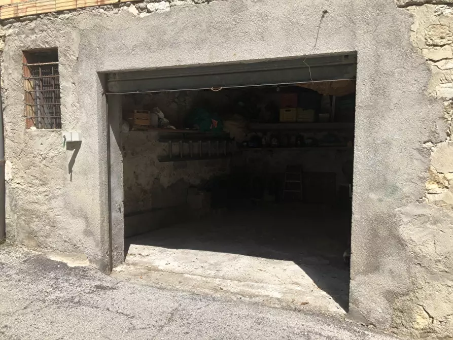 Immagine 5 di Garage in vendita  in VIA CENTRO a San Buono