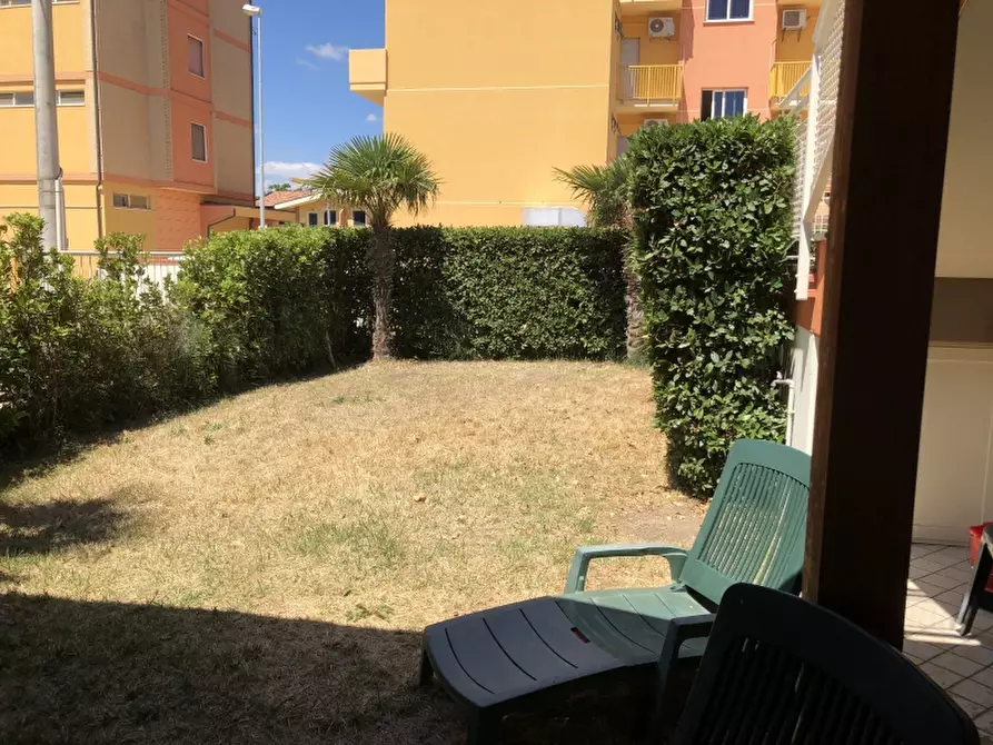 Immagine 9 di Casa semindipendente in affitto  in MARINA DI MONTENERO DI BISACCIA (CB) a Montenero Di Bisaccia