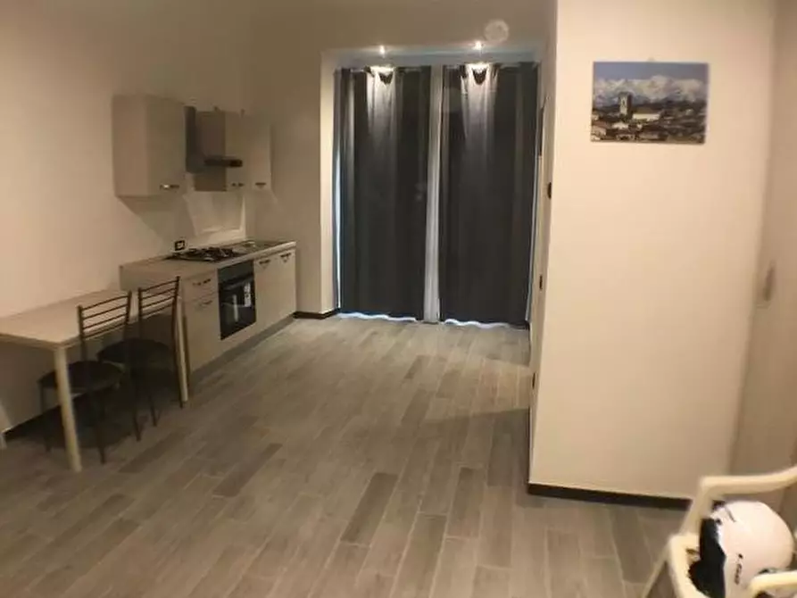 Immagine 6 di Appartamento in vendita  a Savona