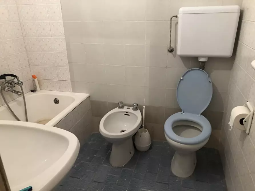 Immagine 8 di Porzione di casa in vendita  in via roma a San Buono