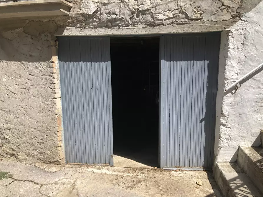 Immagine 9 di Porzione di casa in vendita  in via roma a San Buono