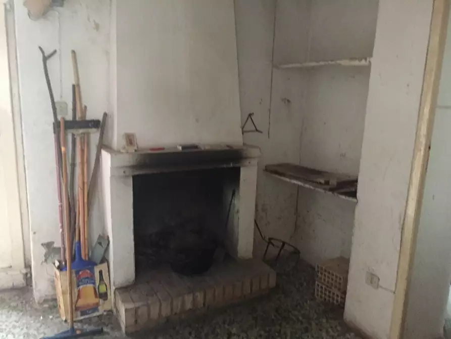 Immagine 12 di Porzione di casa in vendita  a Furci