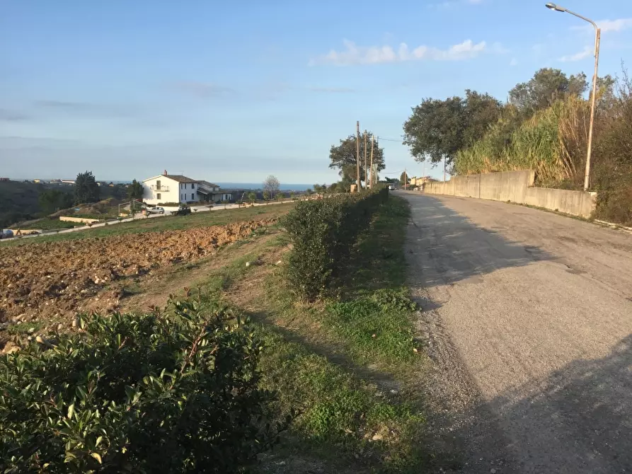 Immagine 12 di Terreno residenziale in vendita  in monteodorisio a Monteodorisio