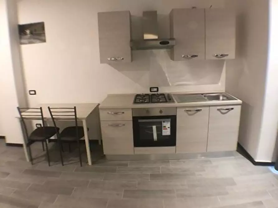 Immagine 10 di Appartamento in vendita  a Savona