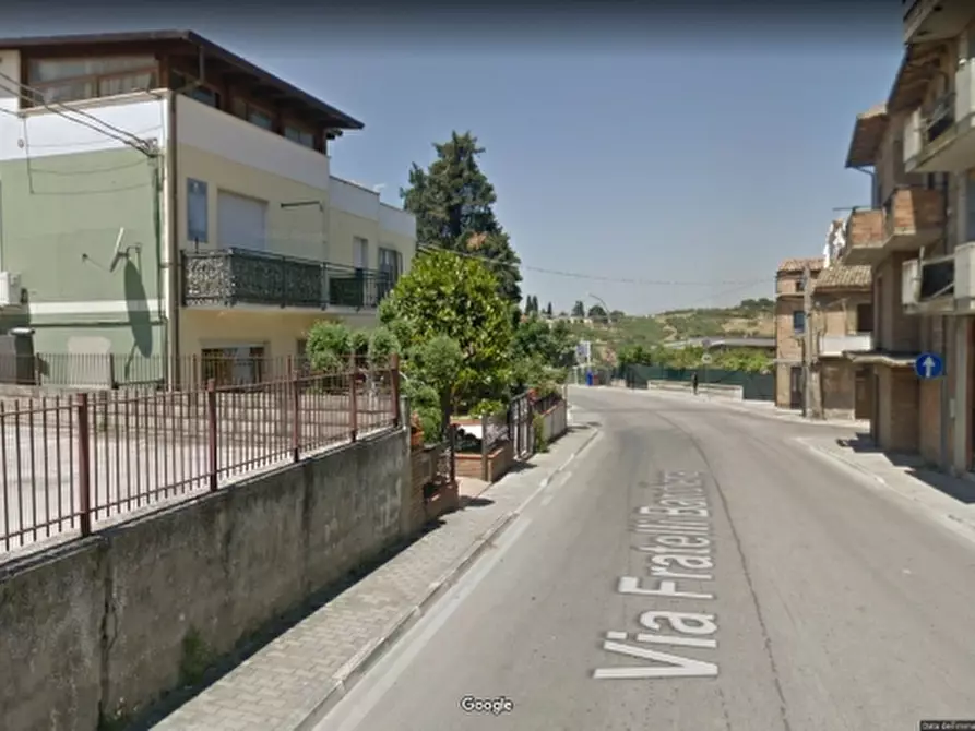 Immagine 6 di Casa indipendente in vendita  in via fratelli bandiera a Cupello