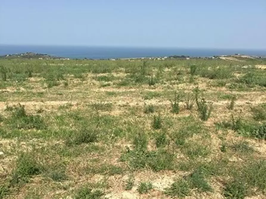 Immagine 10 di Terreno residenziale in vendita  a Vasto