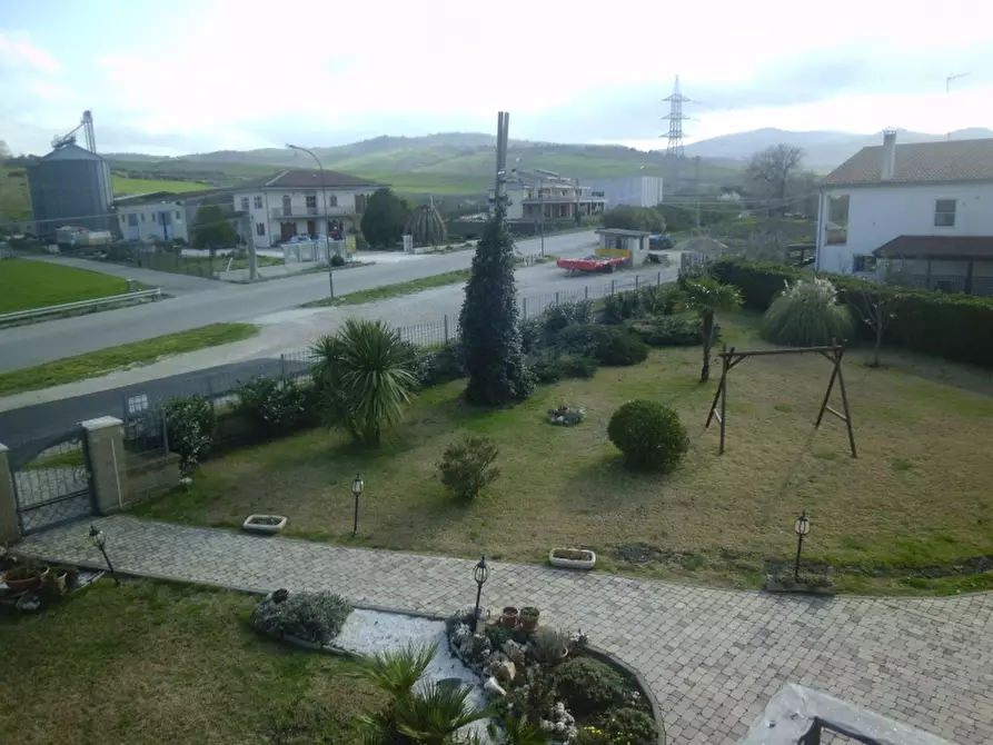 Immagine 11 di Villa in vendita  in PIANO SPEDALE a Gissi