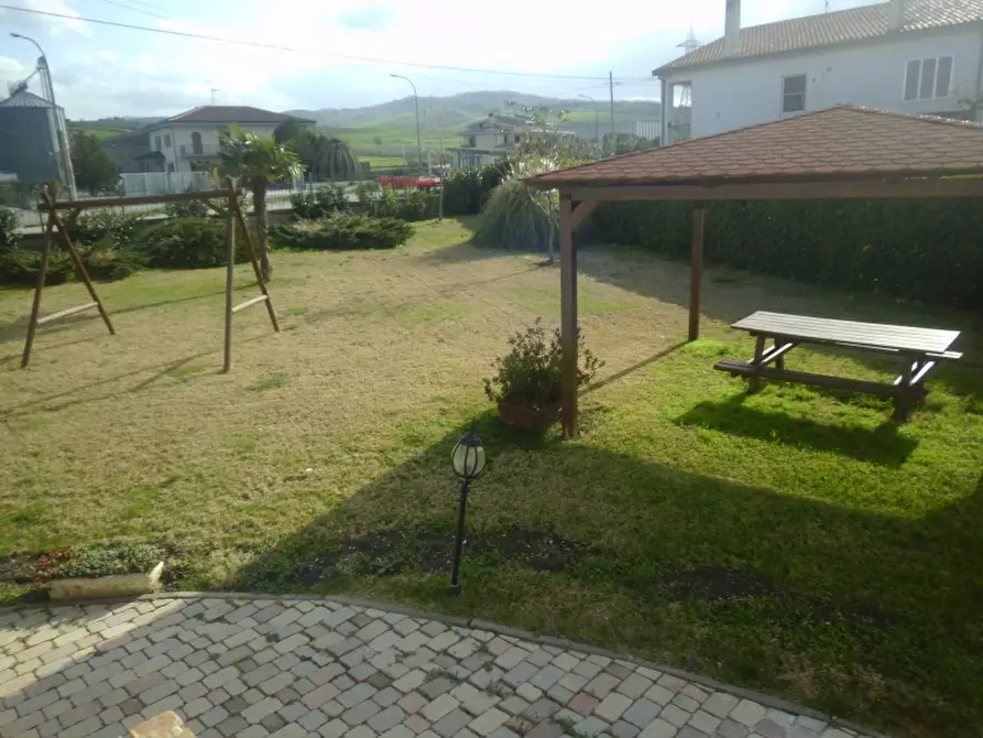 Immagine 14 di Villa in vendita  in PIANO SPEDALE a Gissi