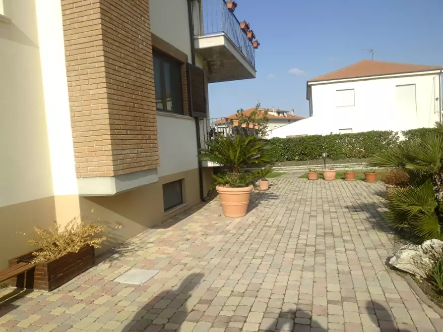 Immagine 17 di Villa in vendita  in PIANO SPEDALE a Gissi