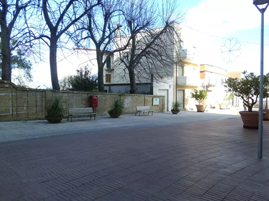 Immagine 10 di Casa indipendente in vendita  in PIAZZA GARIBALDI a Vasto