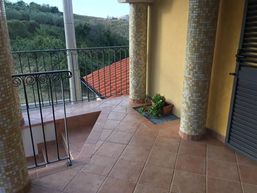 Immagine 6 di Appartamento in vendita  in CONTRADA PESCHIOLA a Gissi