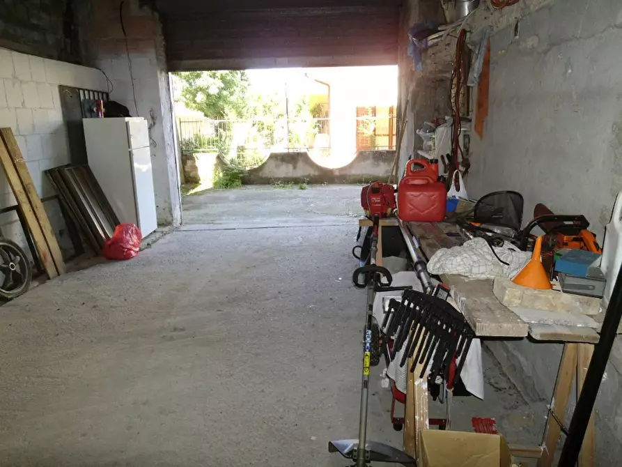 Immagine 3 di Box auto in vendita  a Cupello