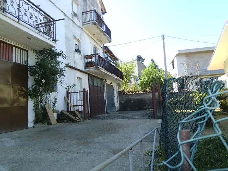 Immagine 8 di Box auto in vendita  a Cupello