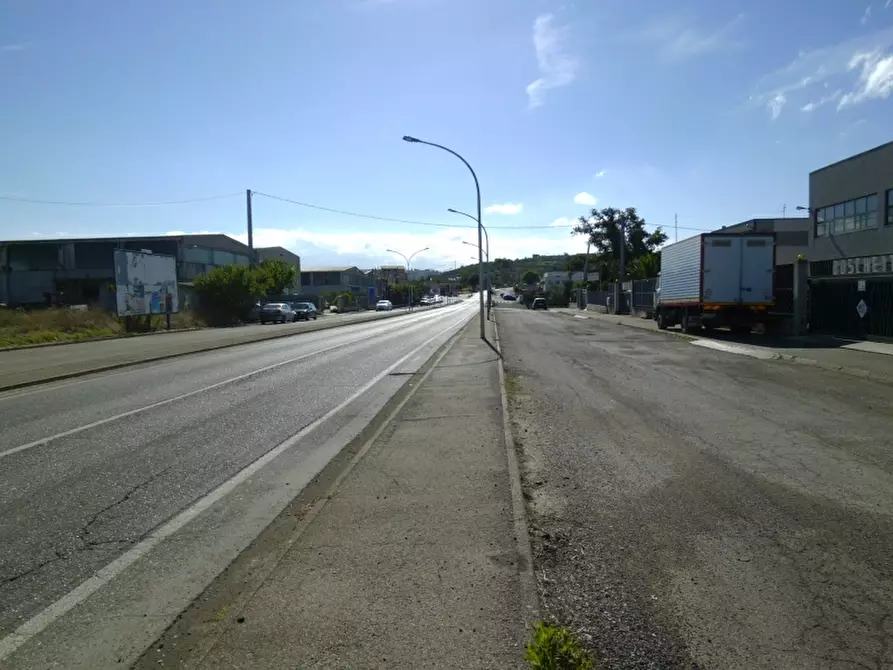 Immagine 2 di Terreno industriale in vendita  a Vasto
