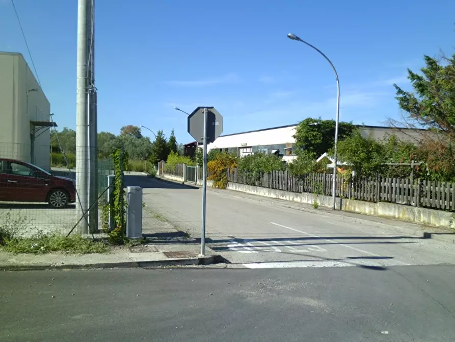 Immagine 8 di Terreno industriale in vendita  a Vasto