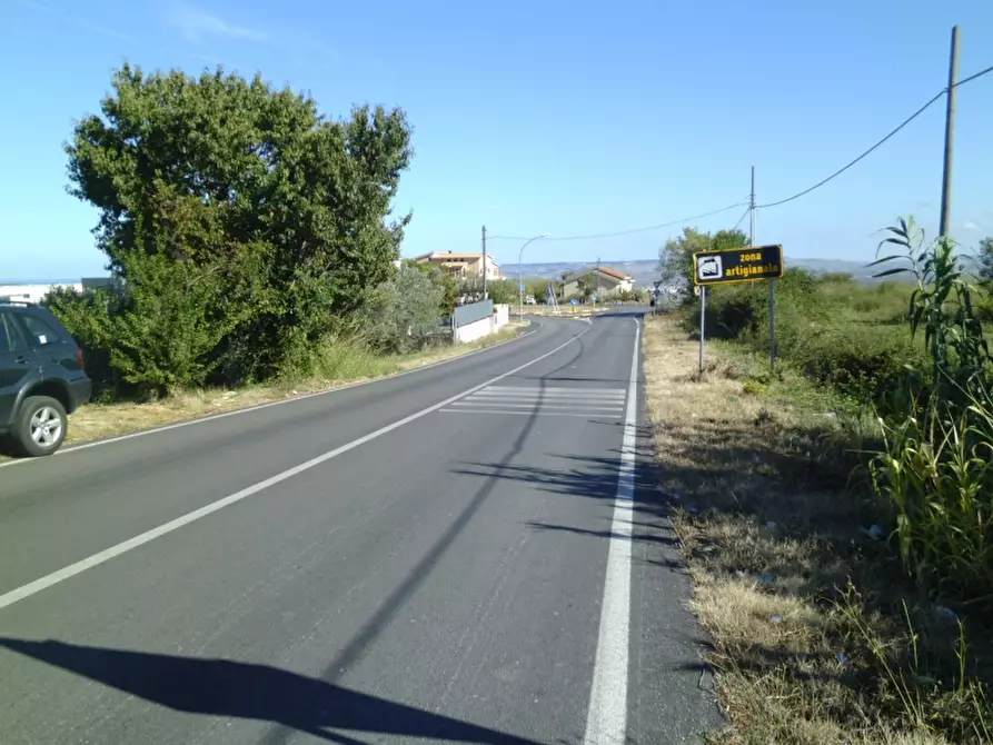 Immagine 9 di Terreno industriale in vendita  a Vasto