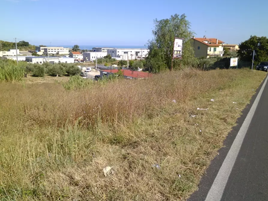 Immagine 11 di Terreno industriale in vendita  a Vasto