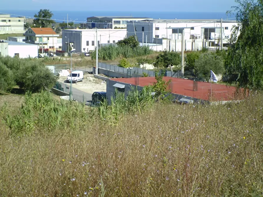 Immagine 12 di Terreno industriale in vendita  a Vasto