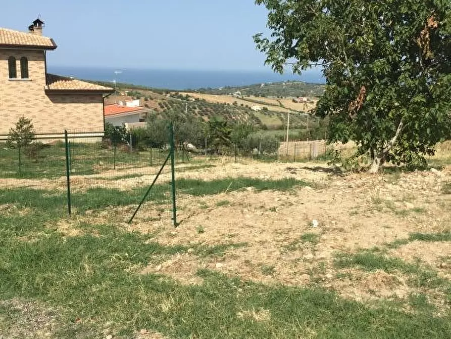 Immagine 2 di Terreno residenziale in vendita  a Vasto