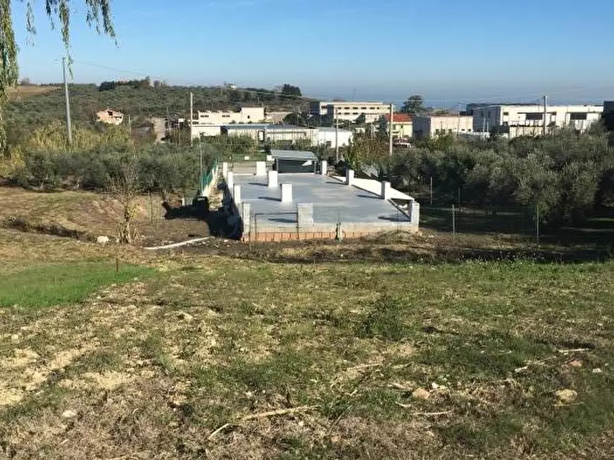 Immagine 3 di Attività artigianale in vendita  in contrada lago a Cupello