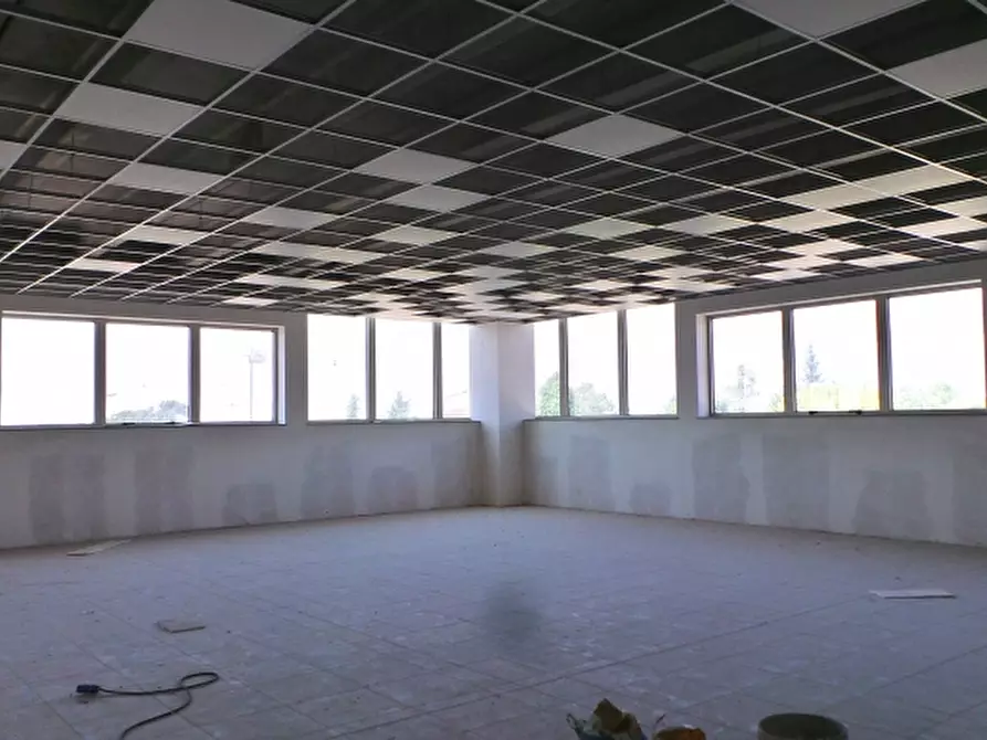 Immagine 2 di Ufficio in affitto  in Via Europa a Dignano