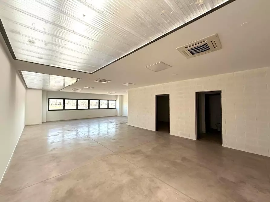 Immagine 1 di Ufficio in affitto  a Buttrio