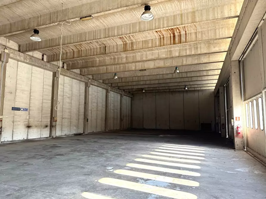 Immagine 1 di Capannone industriale in vendita  a Sesto Al Reghena