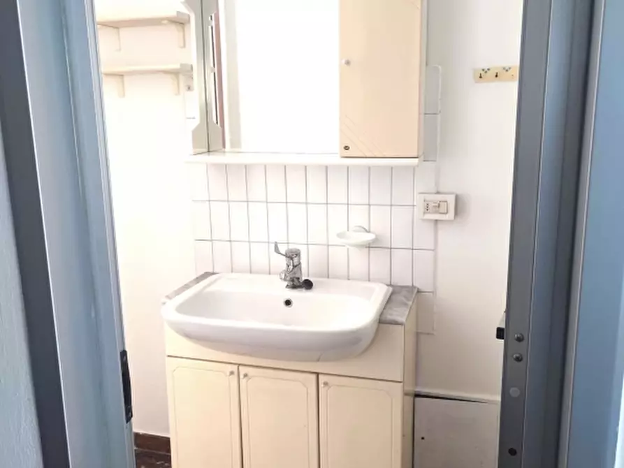 Immagine 3 di Ufficio in affitto  a Udine