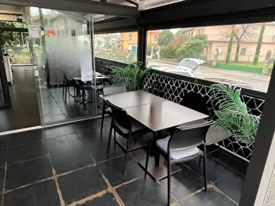 Immagine 5 di Licenza in affitto  in Borgo Cividale a Palmanova