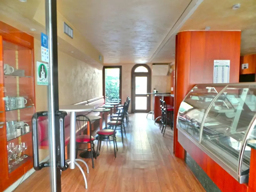 Immagine 4 di Bar / Ristorante in vendita  a Udine