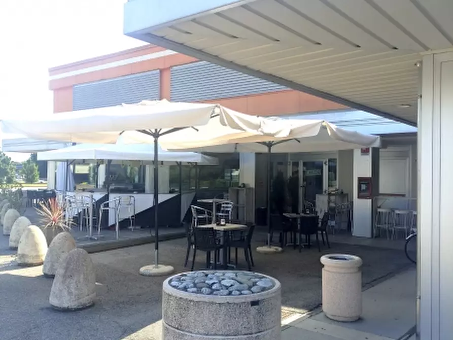Immagine 9 di Bar / Ristorante in vendita  a Codroipo