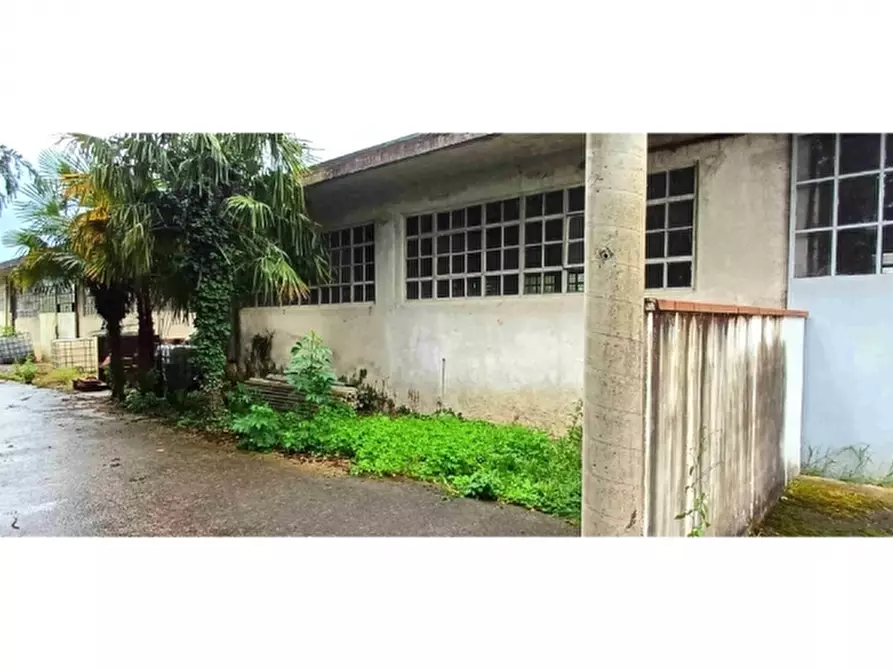 Immagine 9 di Capannone industriale in vendita  a San Giovanni Al Natisone