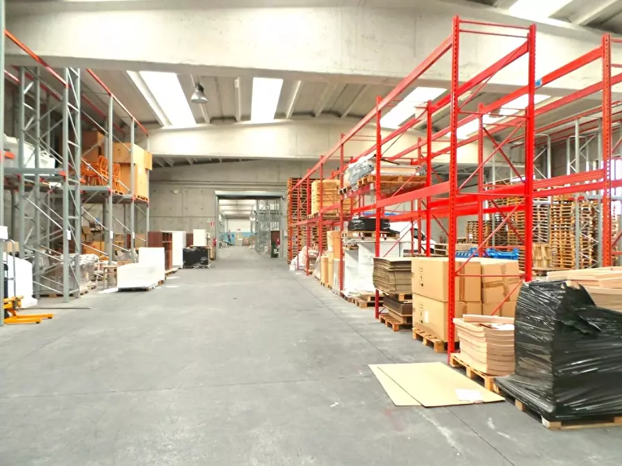 Immagine 3 di Capannone industriale in vendita  in Via Beltrame a Buttrio