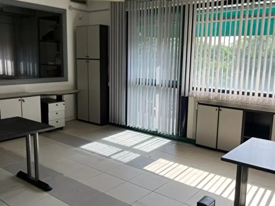 Immagine 3 di Ufficio in vendita  a Tavagnacco