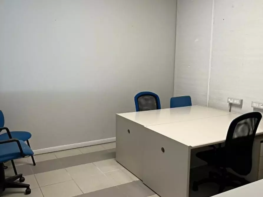 Immagine 7 di Ufficio in vendita  a Tavagnacco