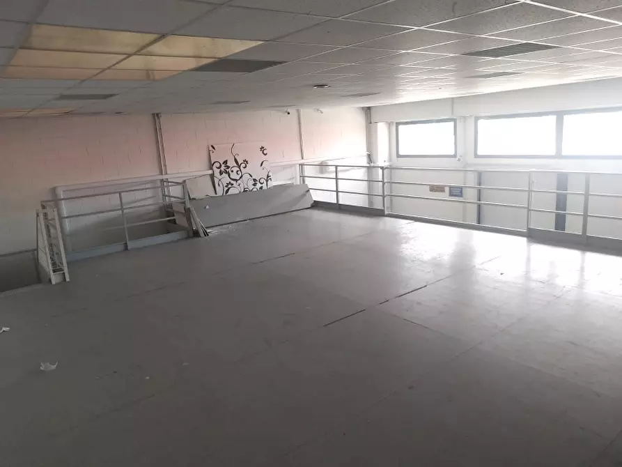 Immagine 1 di Ufficio in vendita  in Viale Palmanova a Udine