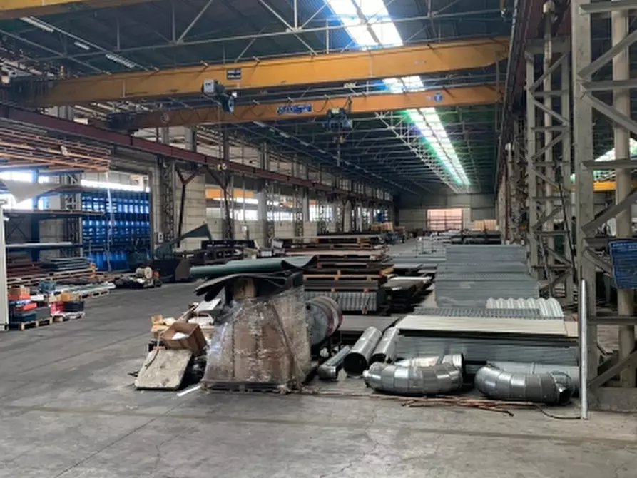 Immagine 2 di Capannone industriale in affitto  in Viale Palmanova a Udine
