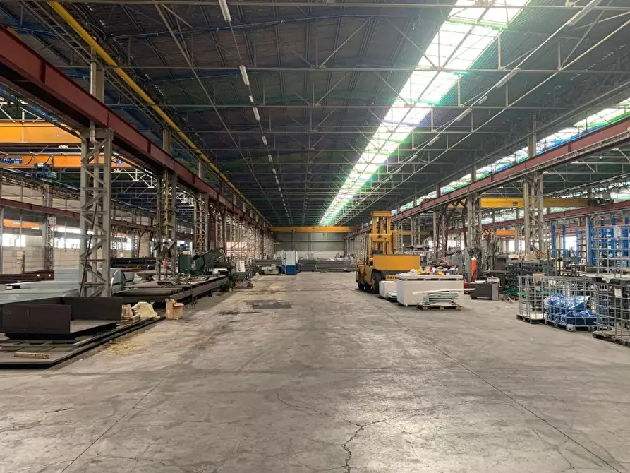 Immagine 2 di Capannone industriale in affitto  in Viale Palmanova a Udine
