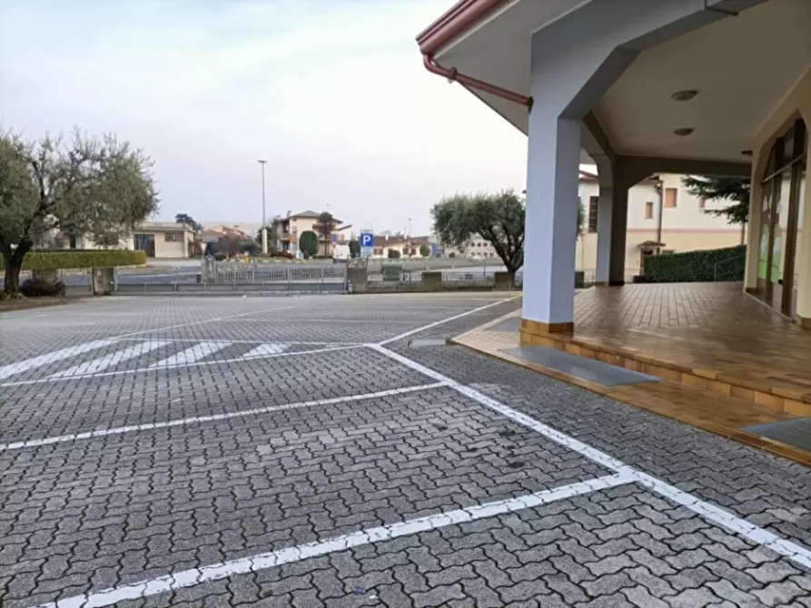 Immagine 2 di Locale commerciale in affitto  a San Daniele Del Friuli