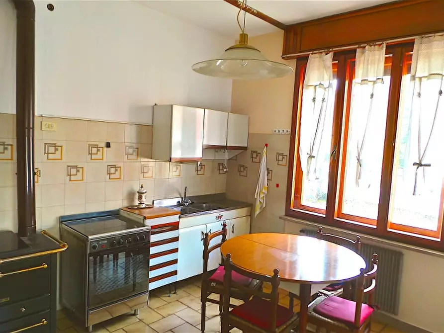 Immagine 2 di Casa indipendente in vendita  in Frazione Vedronza 19 a Lusevera