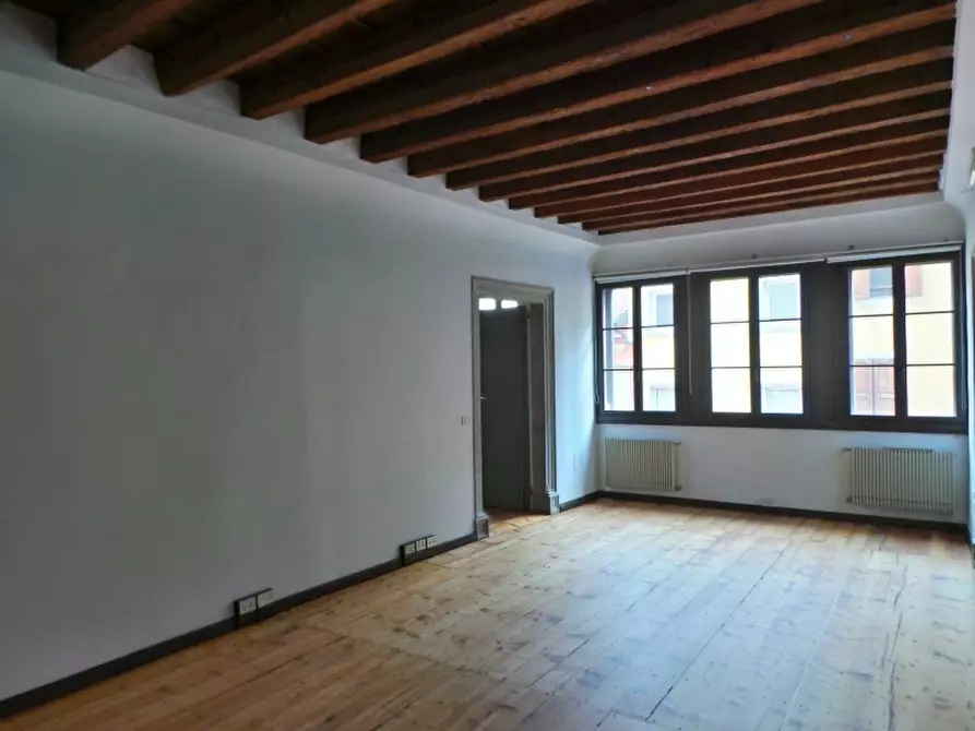 Immagine 3 di Ufficio in affitto  in Via Poscolle a Udine