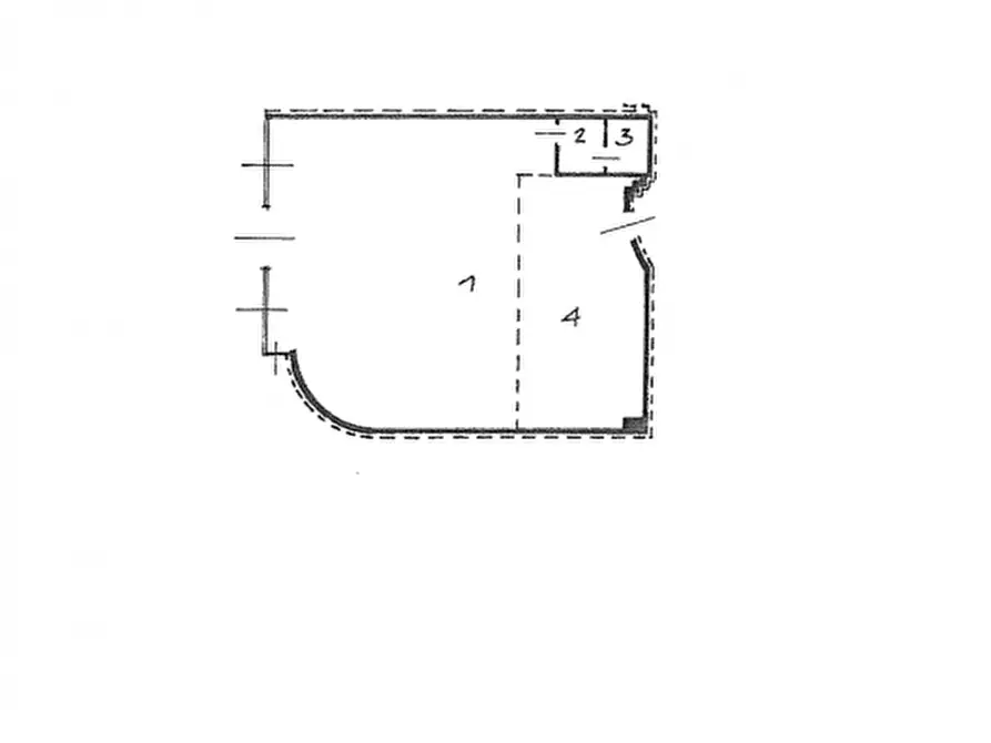 Immagine 8 di Negozio in vendita  a Tavagnacco